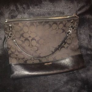 COACH plus one coach makeup bag for Free.